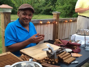 Professionally Hand-Rolled Cigars, by Hidalgo